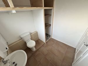 Photo 21- click for photo gallery